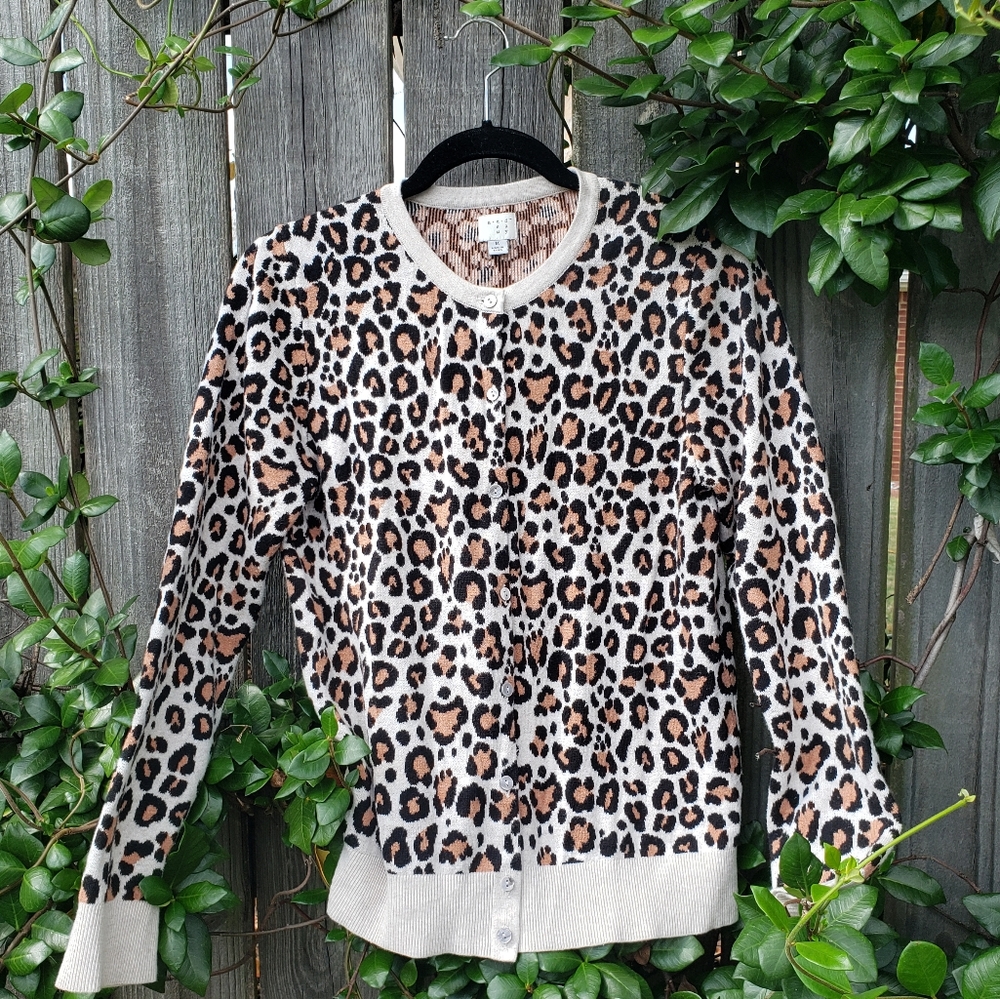 Thick & cozy leopard print button down cardigan